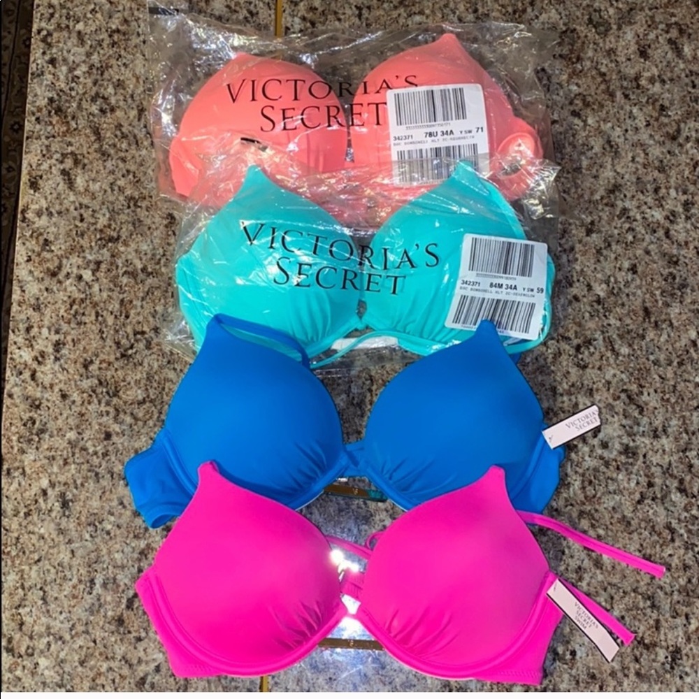 Victoria’s Secret Bombshell Swimsuit Top 34A 💗